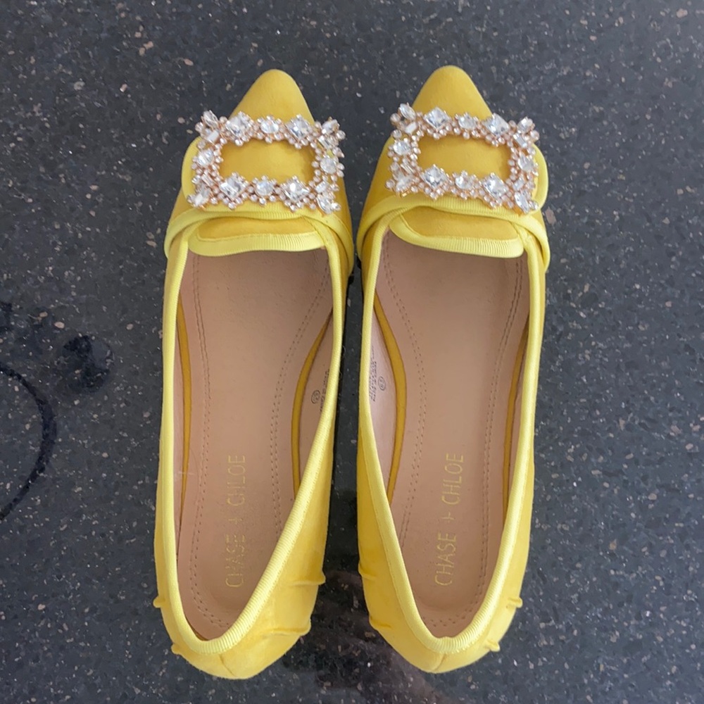 VANDERPUMP EMBELLISHED FAUX SUEDE FLATS - YELLOW